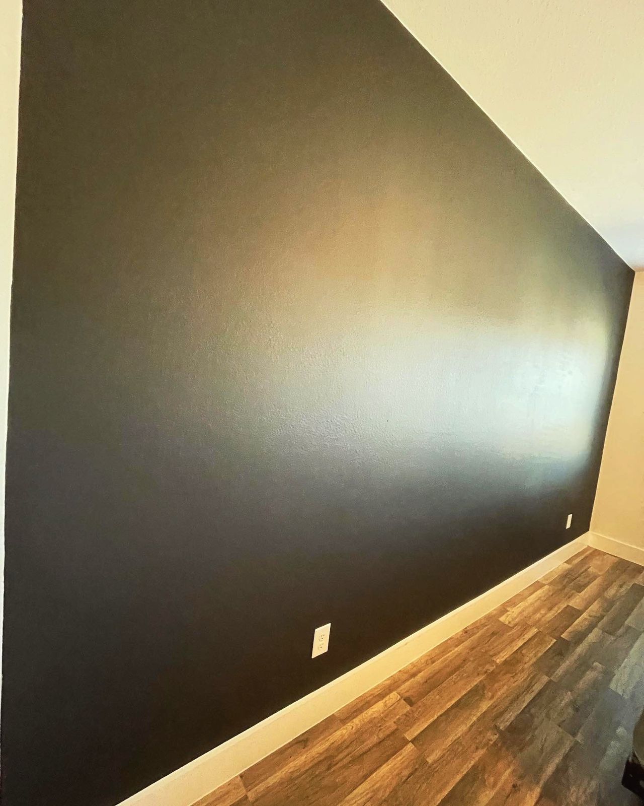 Interior accent wall from the Standard Roofing And Restoration LLC. portfolio